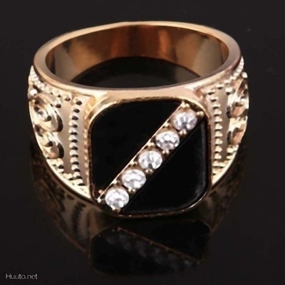 68 .. 14k Gold Duble Austrian Crystal .. Sormus