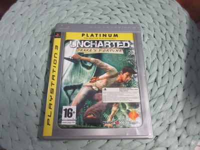 PS3 Uncharted platinum. CIB