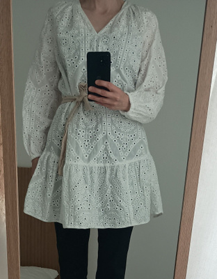 H&M Mama before&after broderie anglaise mekko (uud.)