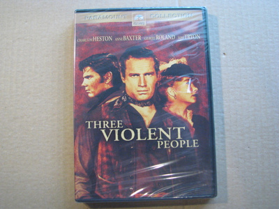 THREE VIOLENT PEOPLE ( Charlton Heston )