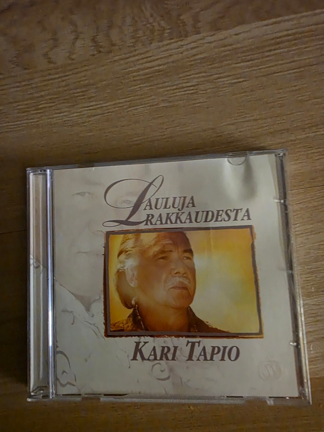 Kari Tapio - Lauluja rakkaudesta