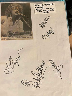 Arlo Guthrie + bändi (mm. Abe Guthrie)