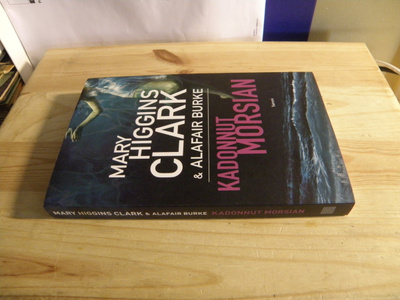 Mary Higgins Clark & Alafair Burke Kadonnut morsian (nid)