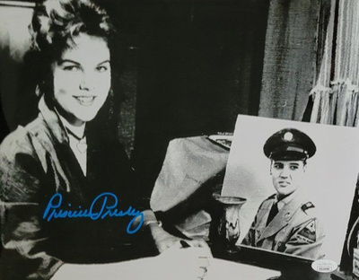 Priscilla Presley"- Nimikirjoitus,aitoustodistus/JSA