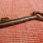 Vaasa 1800-luku kyläsepän takotyö iso vanha avain 17cm 264g - pikkukuva 2