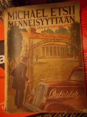 OUTSIDER