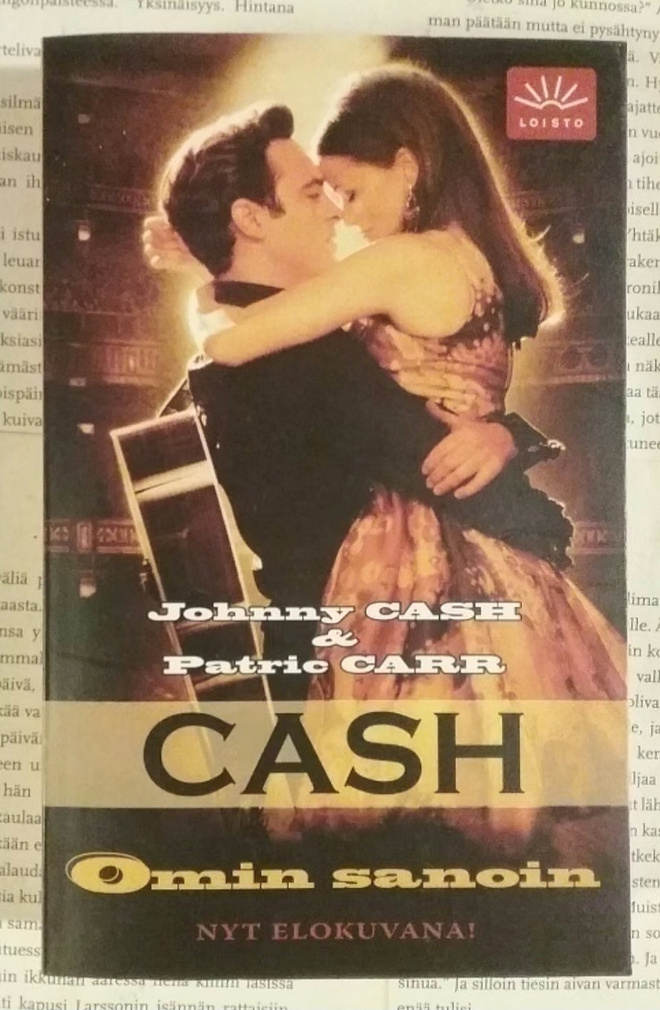 Johnny Cash, Patrick Carr - Cash omin sanoin (pokkari)