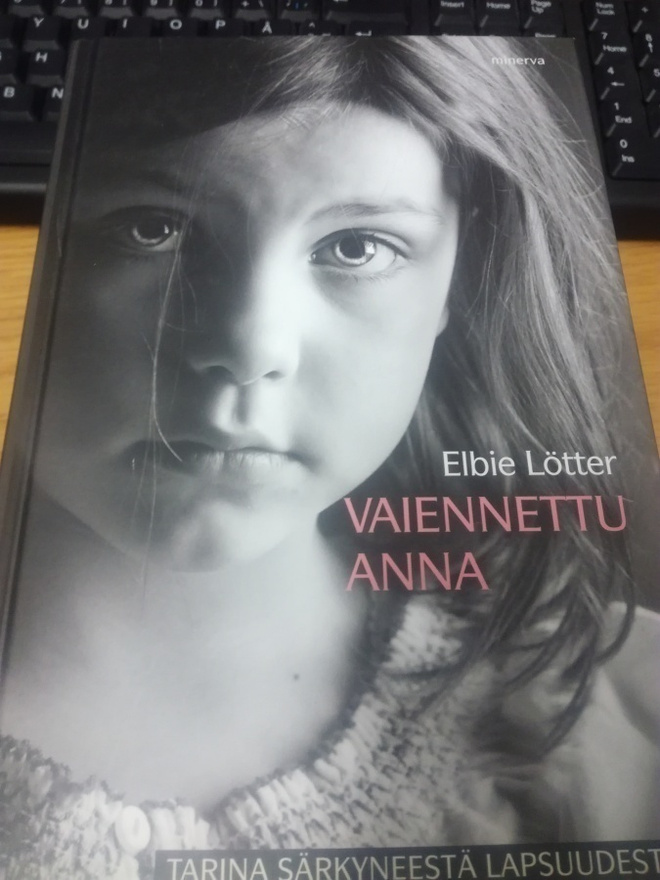 Elbie Lötter Vaiennettu Anna