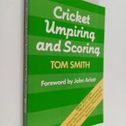 Tom Smith ym. : Cricket Umpiring and Scoring - pikkukuva 1