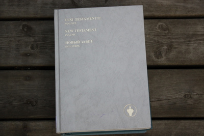 Uusi Testamentti Psalmit Suom Eng Venäjäksi D2