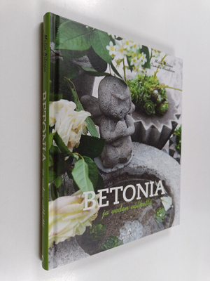 Malin Nilsson : Betonia ja veden välkettä