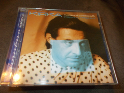 CD KIRKA ** KASVOT PEILISSÄ **