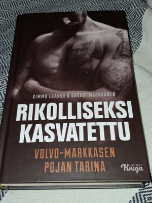 Rikos - ja true crime aiheisia elämänkertoja ym 4e/kpl