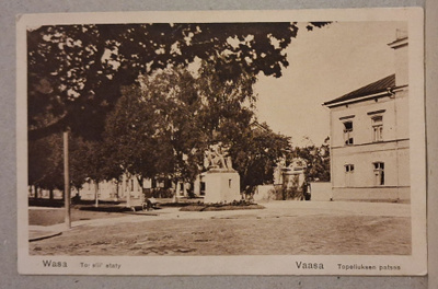 Vaasa: Topeliuksen patsas o (2172)