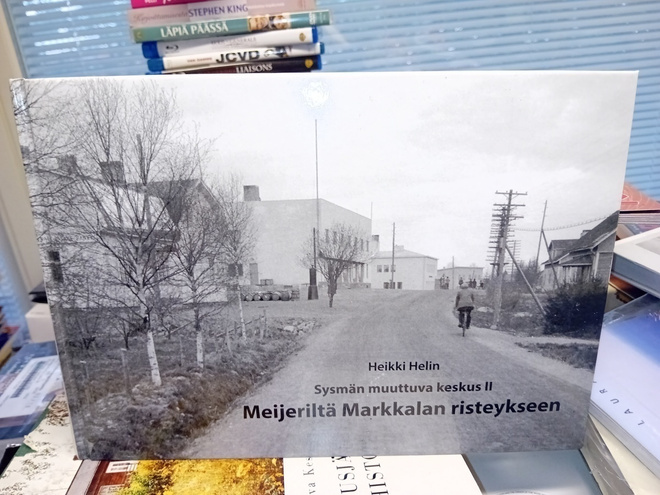 Helin : Sysmän muuttuva keskus II ( SIS POSTIKULU  )
