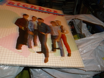 LP  :  MATCHBOX : CROSSED LINE (  sis. postik. )