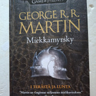 Martin, George R. R.: Miekkamyrsky 2: Verta ja kultaa (uusi) - pikkukuva 1