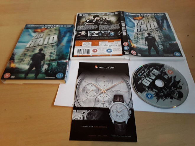 The Raid - UK Region 2 DVD (Momentum Pictures, Lenticular)