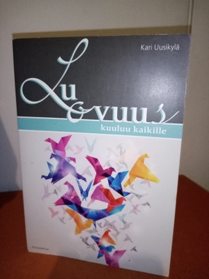 UUSIKYLÄ : LUOVUUS KUULUU KAIKILLE ( SIS POSTIKULU )