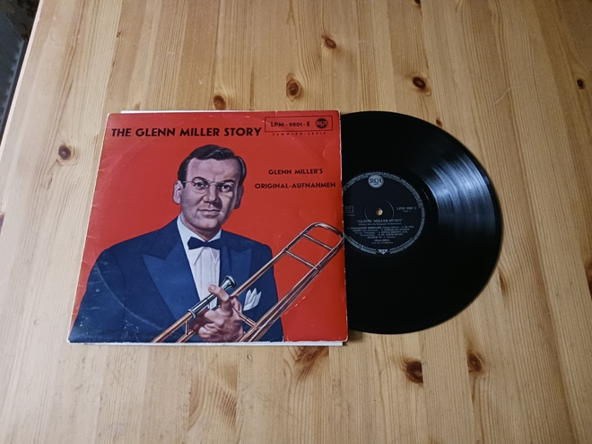 Glenn Miller And His Orchestra – This Is Glenn Miller lp