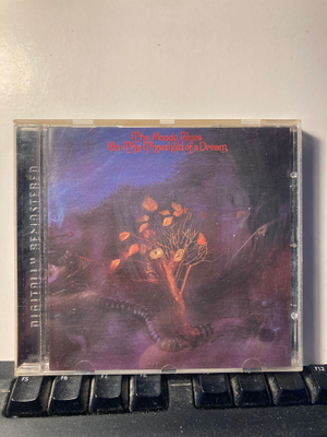 THE MOODY BLUES: On The Threshold Of A Dream, CD, rem.
