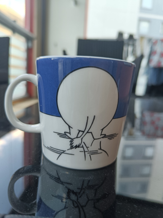 Muumipeikko jäällä