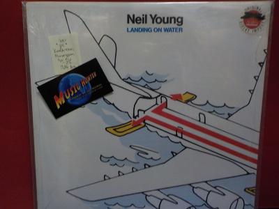 NEIL YOUNG - LANDING ON WATER 1ST EU -86 UUSI "SS" LP