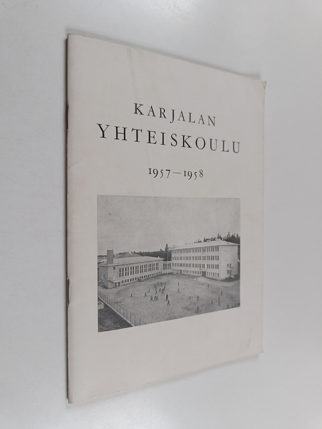 Karjalan yhteiskoulu 1957-1958 : Kertomus lukuvuodesta