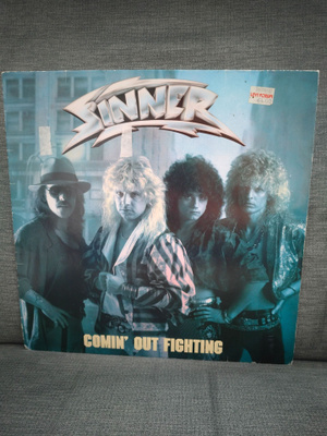 LP Skinner: Comin' Outi fighting