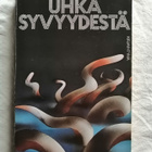 Wyndham, John: Uhka syvyydestä - pikkukuva 1
