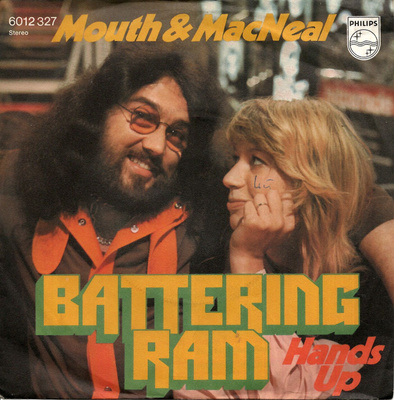 MOUTH & MacNEAL: Battering Ram / Hands Up  7"kk