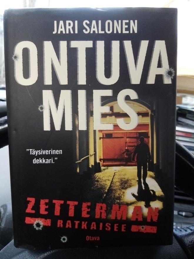 Jari Salonen : Ontuva mies ( SIS POSTIKULU)