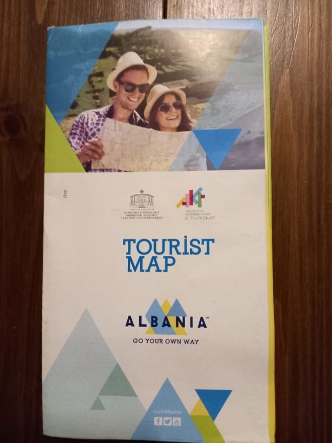ALBANIA matkailukartta & esite