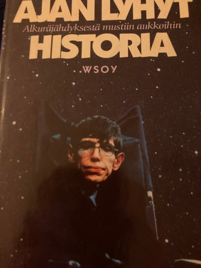 STEPHEN W. HAWKING: AJAN LYHYT HISTORIA