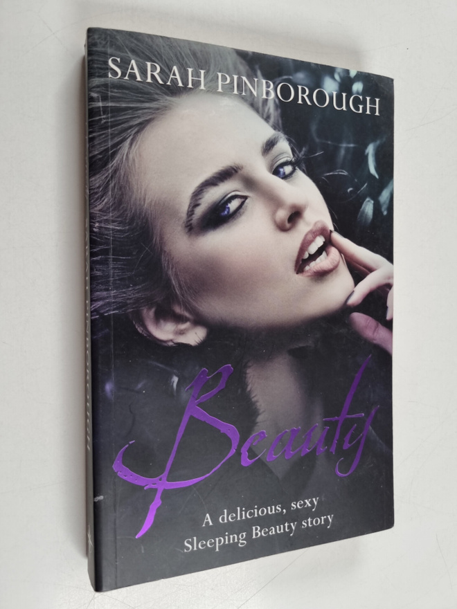 Sarah Pinborough : Beauty