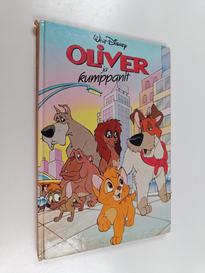 Walt Disney : Oliver ja kumppanit : Disneyn satulukemisto