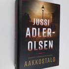 Jussi Adler-Olsen : Aakkostalo - pikkukuva 1
