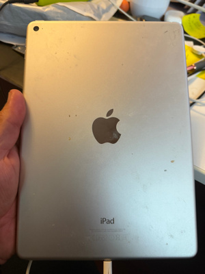 iPad Air 2 64G muistilla