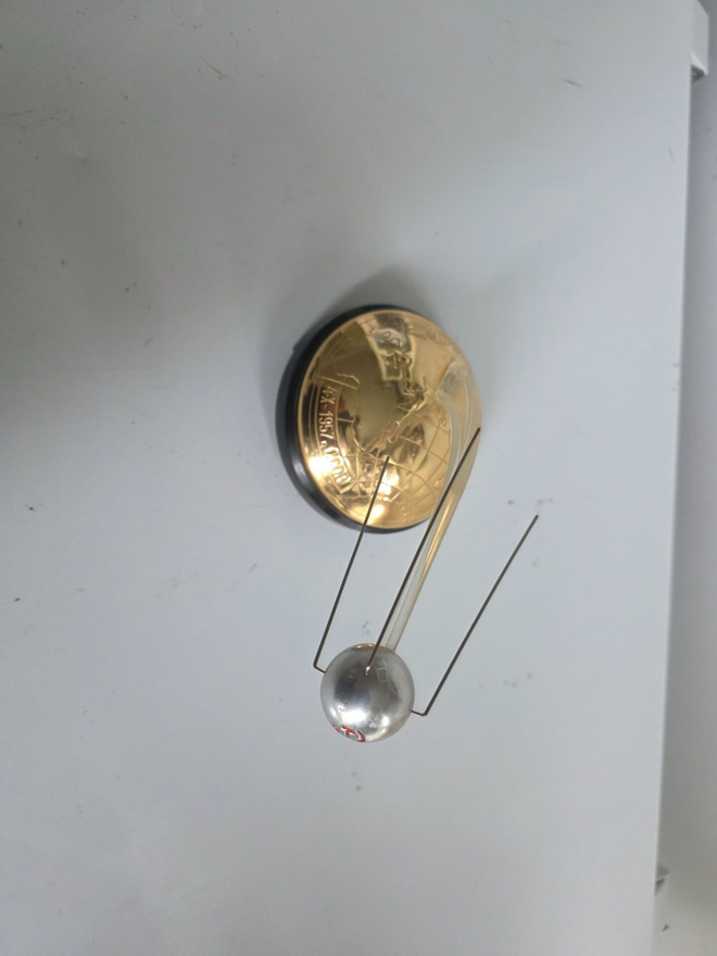 Harvinainen Sputnik 1 -soittorasia (1957 USSR) – TÄYSIN TOIM