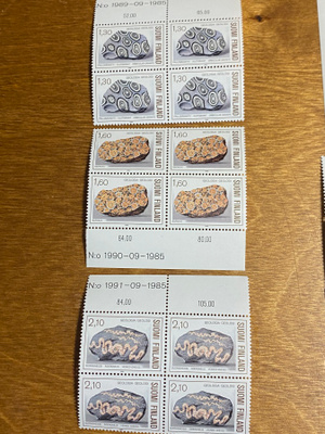 GEOLOGIA SARJA NELIÖT NUMERO MARGINAALILLA**