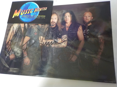HAMMERFALL KUVA KOKO BÄNDIN NIMMAREILLA