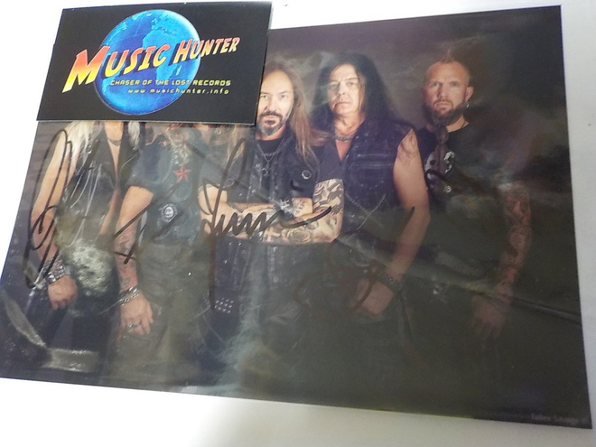 HAMMERFALL KUVA KOKO BÄNDIN NIMMAREILLA