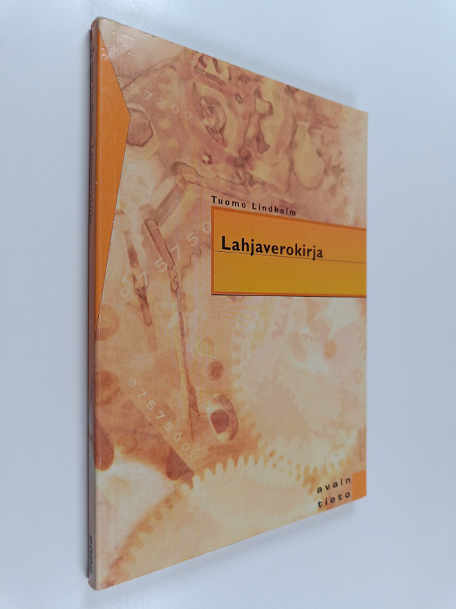 Tuomo Lindholm : Lahjaverokirja