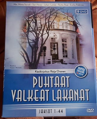 Puhtaat valkea lakanat boxi