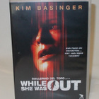 WHILE SHE WAS OUT  (Kim Basinger) - pikkukuva 1
