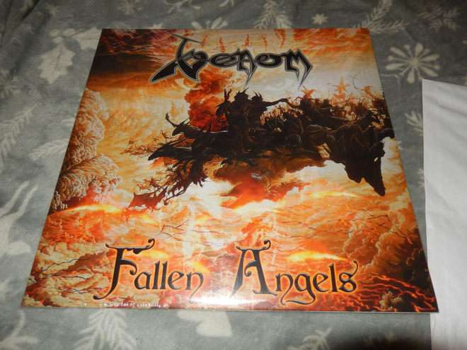 Venom - Fallen angels vinyyli