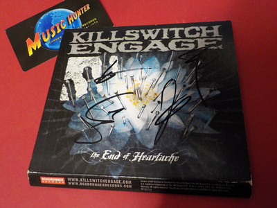 KILLSWITCH ENGAGE SLIPCASE NELJÄLLÄ NIMMARILLA