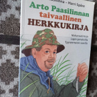 Arto Paasilinnan taivaallinen herkkukirja. - pikkukuva 1