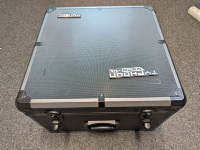 Yuneec Q500 4K kuvauskopteri Drone + SteadyGrip-käsivakain