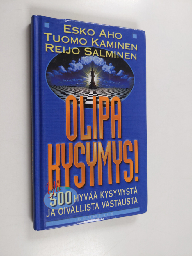 Esko Aho : Olipa kysymys! : yli 500 hyvää kysymystä ja oi...